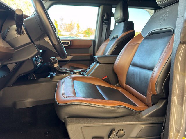 Used 2023 Ford Bronco Outer Banks AWD/4WD image 13