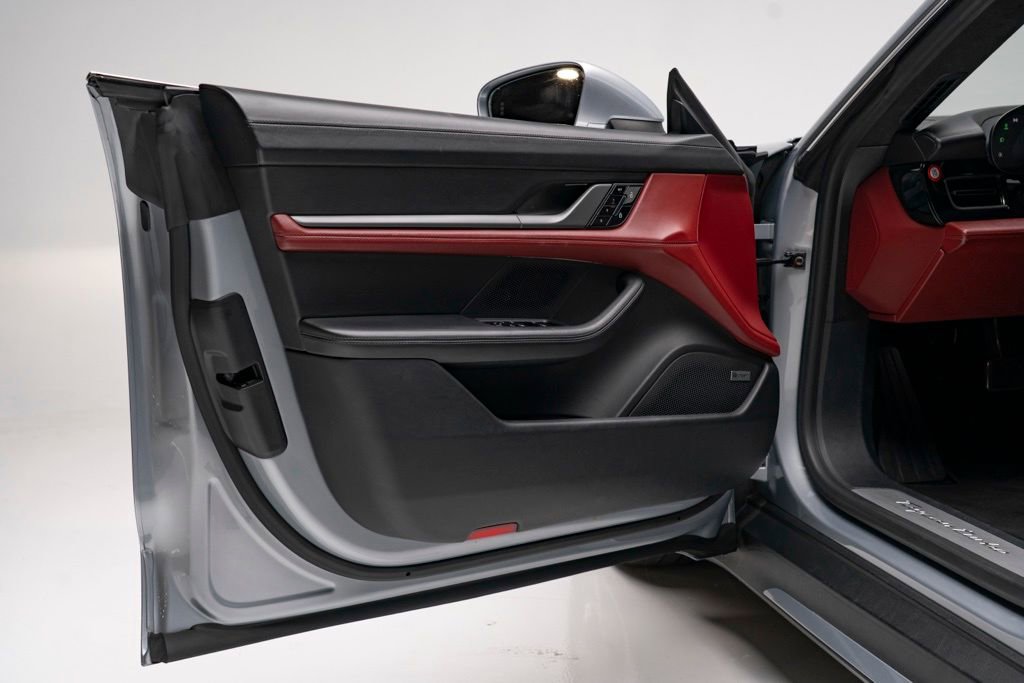 Used 2020 Porsche Taycan Turbo w/ Performance Package image 18