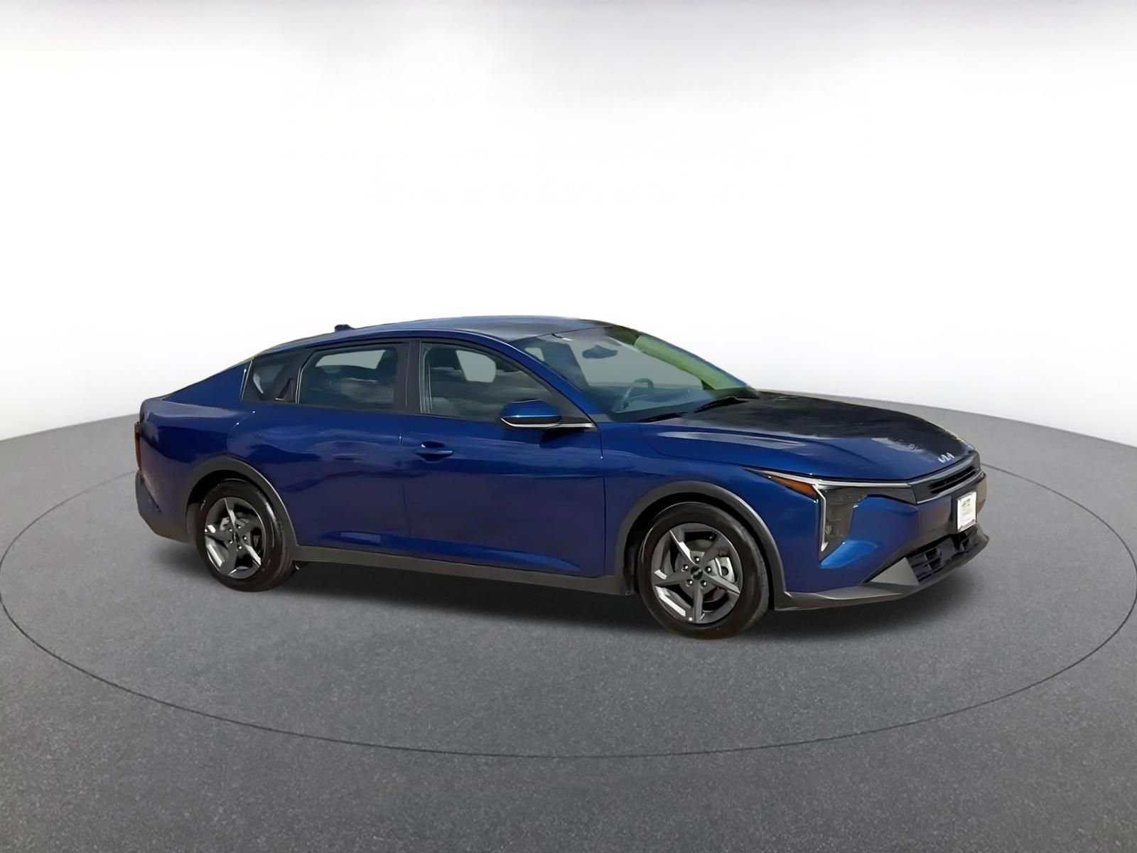 Used 2025 Kia K4 LXS video 2