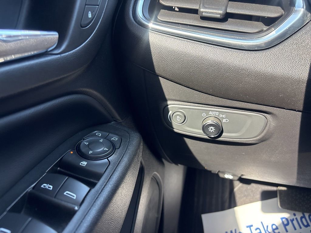 Certified 2023 Chevrolet Equinox LT FWD image 36