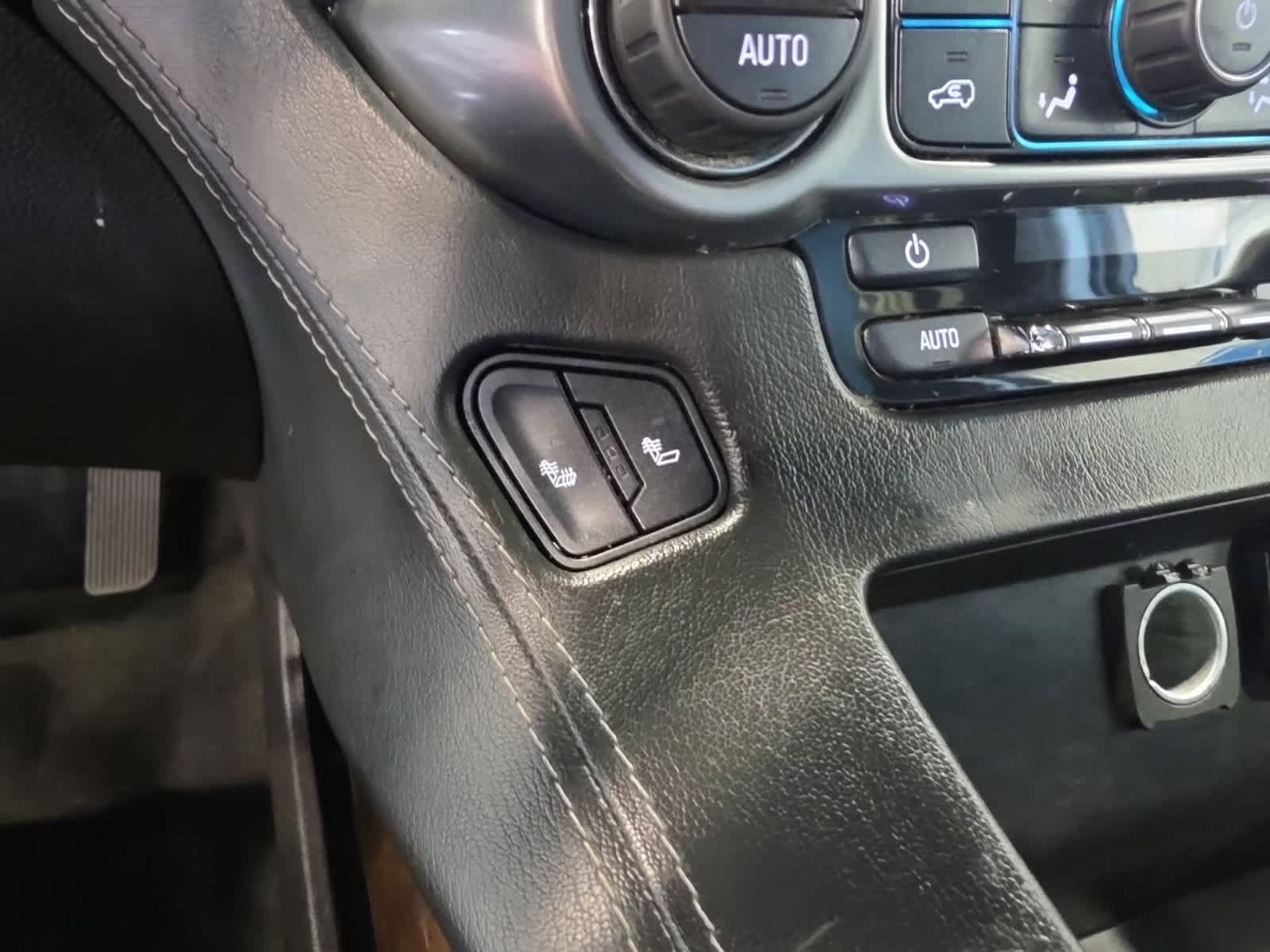 Used 2018 Chevrolet Tahoe LT AWD/4WD image 24