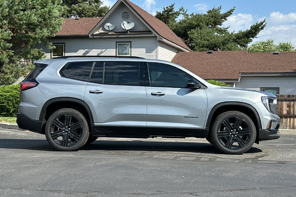 New 2026 GMC Acadia Elevation w/ Super Cruise Package AWD/4WD image 3