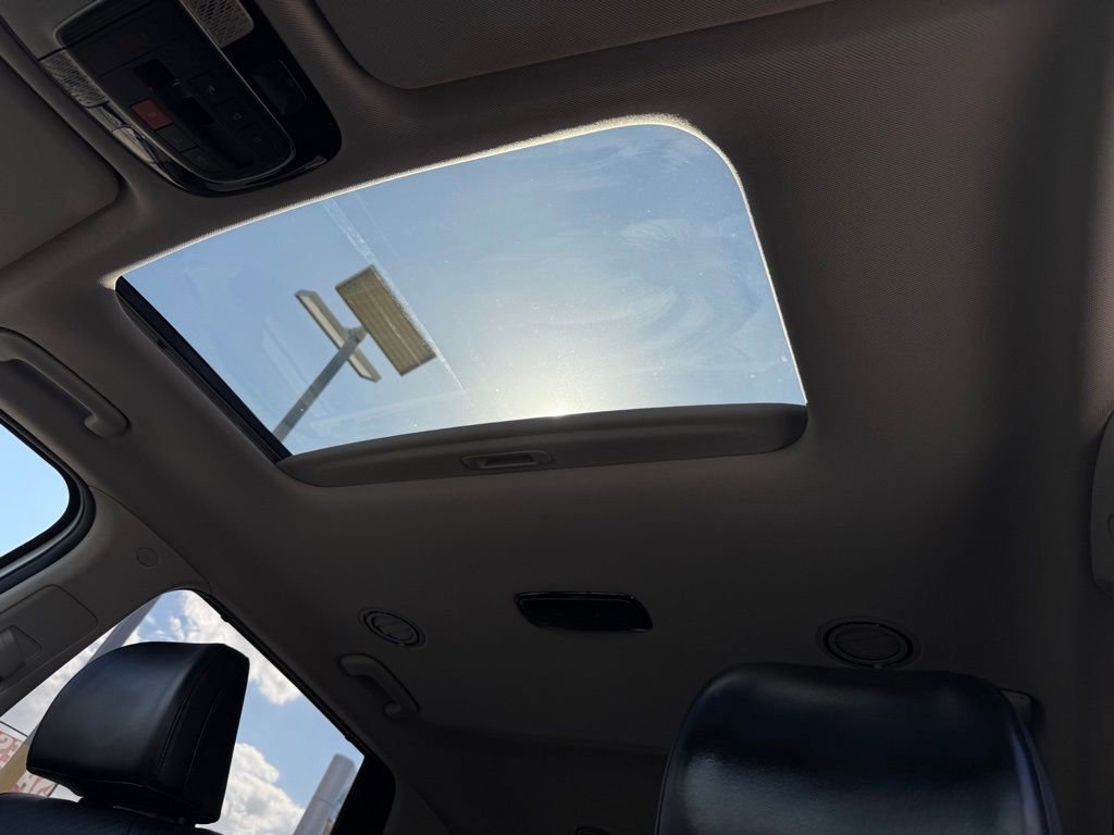 Used 2023 Hyundai Palisade SEL w/ Premium Package image 16