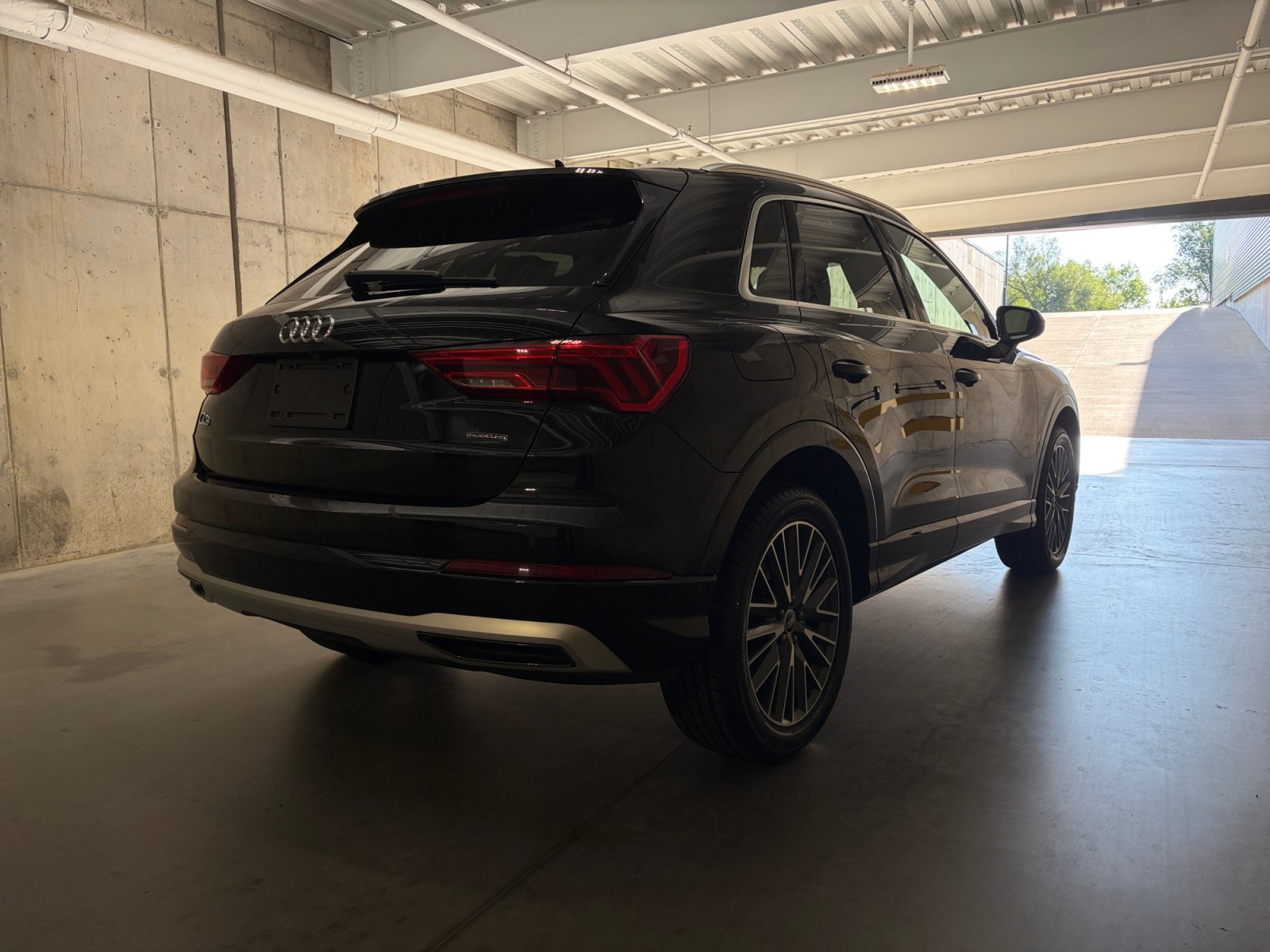 Used 2022 Audi Q3 2.0T Premium w/ Convenience Package AWD/4WD image 10