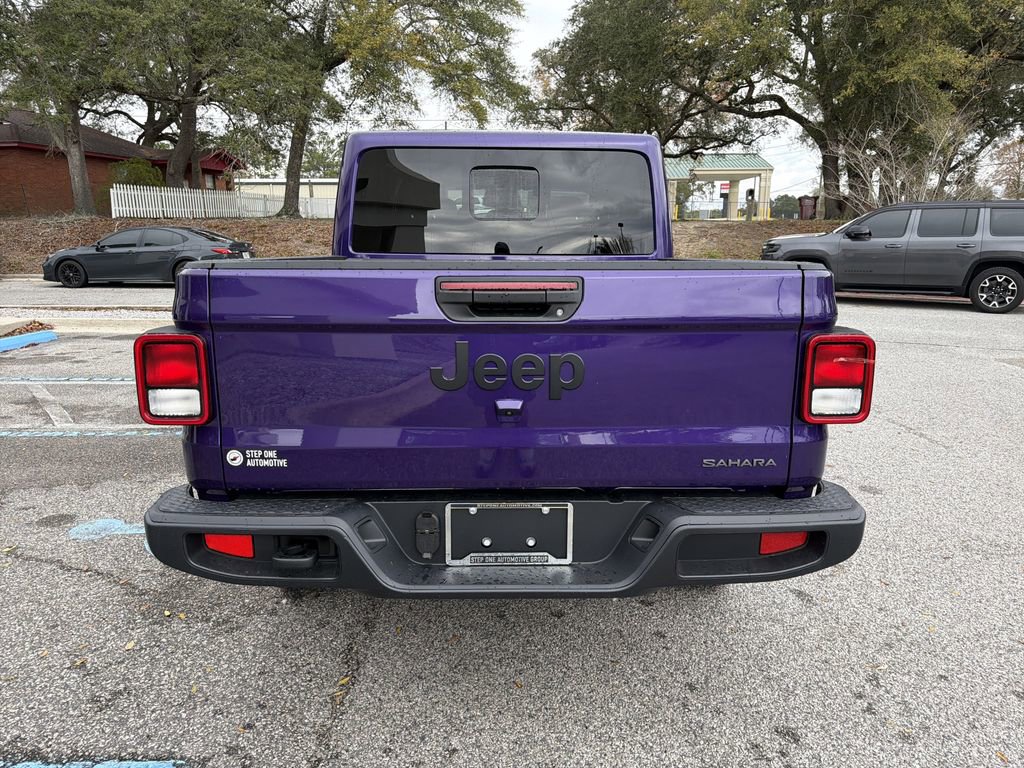 New 2026 Jeep Gladiator Sahara image 6