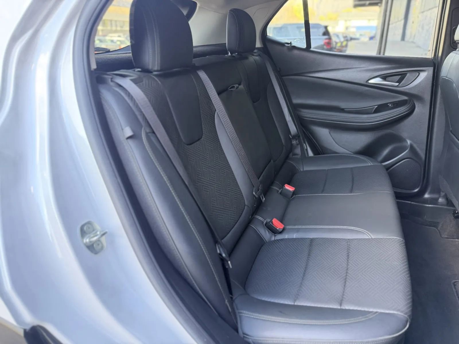 Used 2023 Buick Encore GX Essence w/ Experience Buick Package FWD image 20