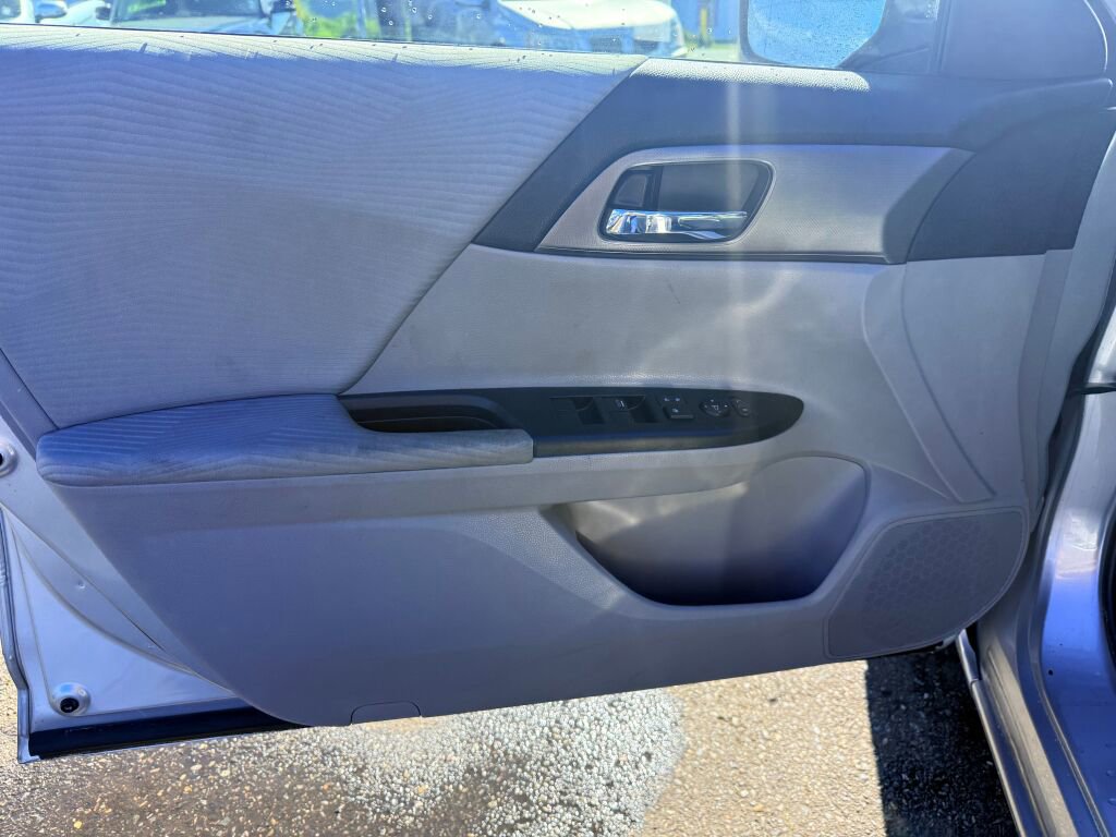 Used 2014 Honda Accord LX image 9