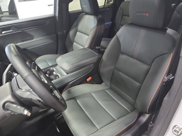 Used 2024 GMC Acadia AT4 w/ Luxury Package AWD/4WD image 20