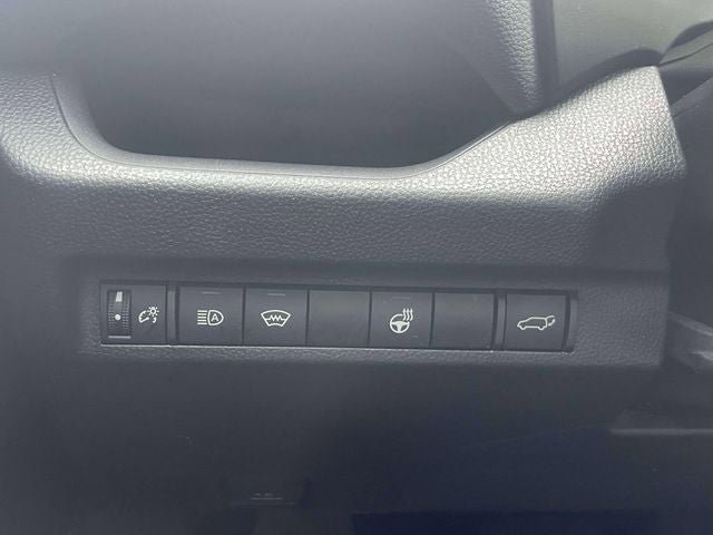Used 2023 Toyota RAV4 XLE Premium AWD/4WD image 21