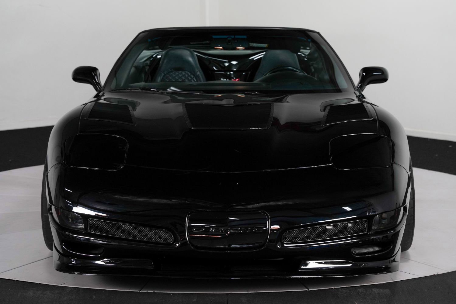 Used 1999 Chevrolet Corvette Convertible w/ Memory Pkg RWD image 11