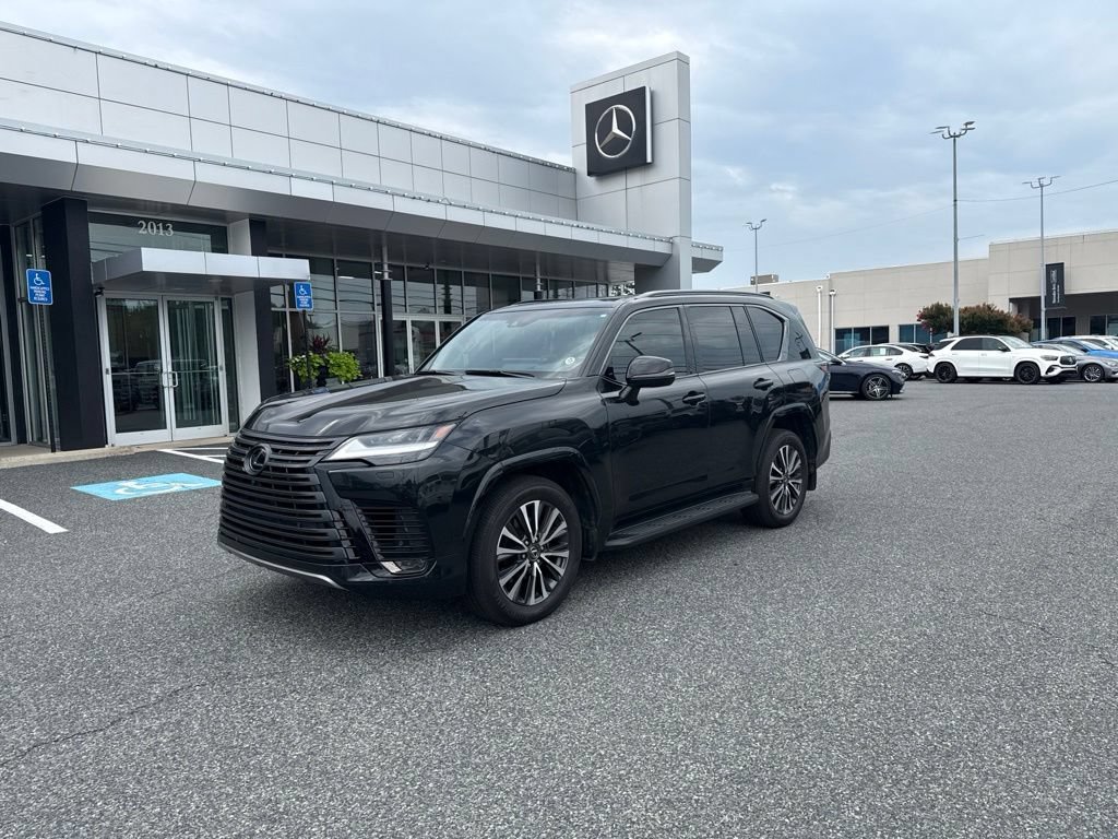 Used 2024 Lexus LX 600 4WD w/ Appearance Package image 1