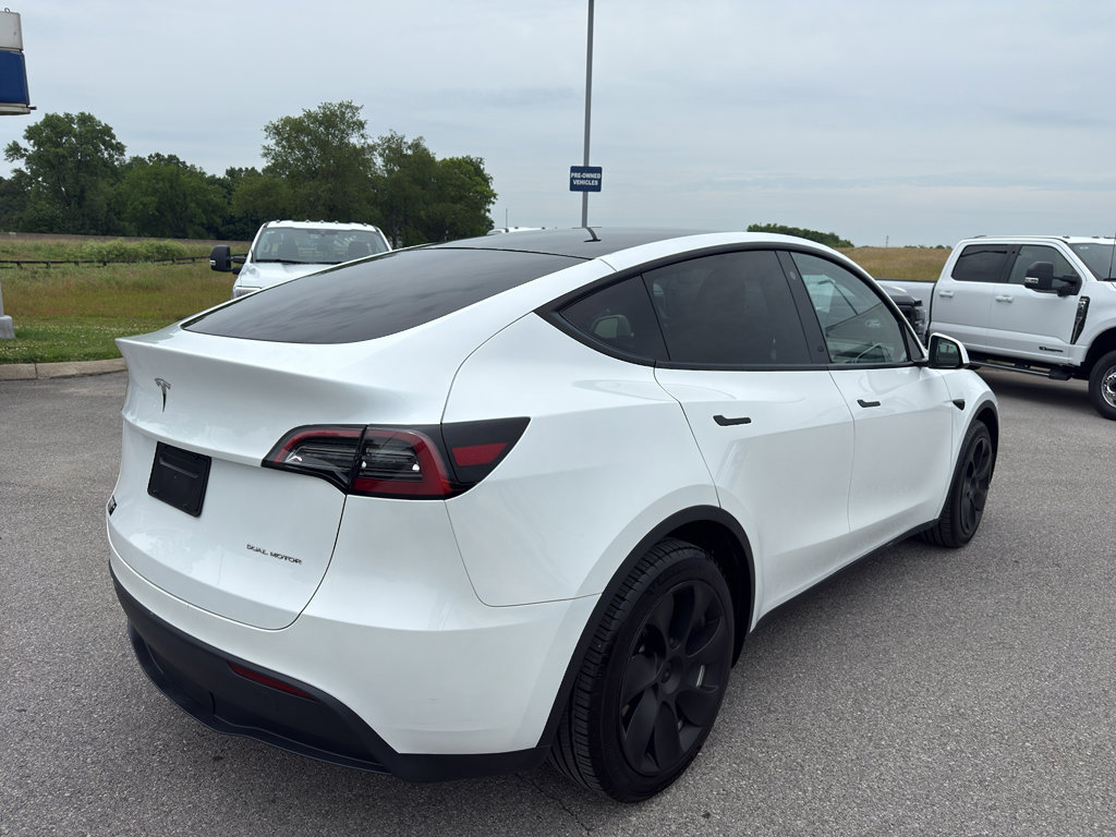 Used 2023 Tesla Model Y Long Range AWD/4WD image 5