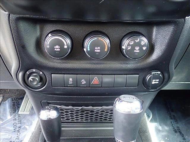 Used 2014 Jeep Wrangler Unlimited Sport w/ Quick Order Package 24S AWD/4WD image 18