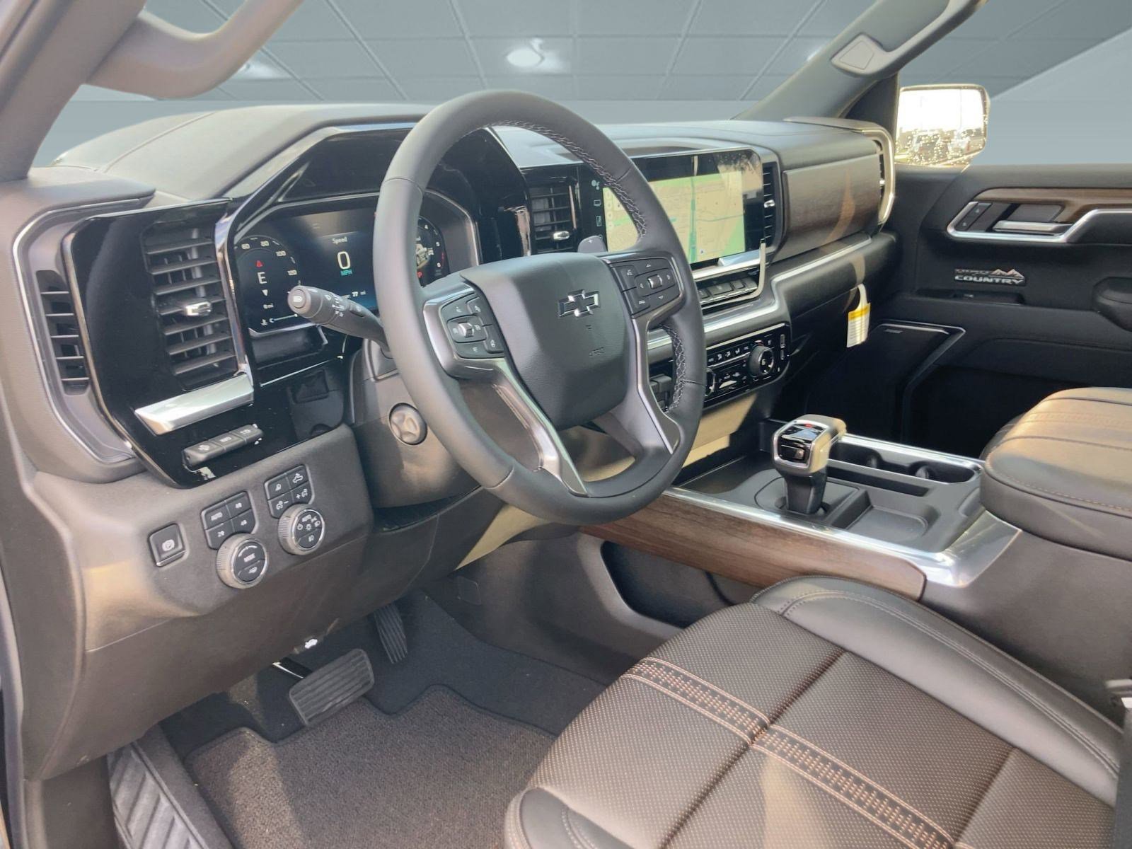 New 2026 Chevrolet Silverado 1500 High Country w/ Midnight Edition image 4