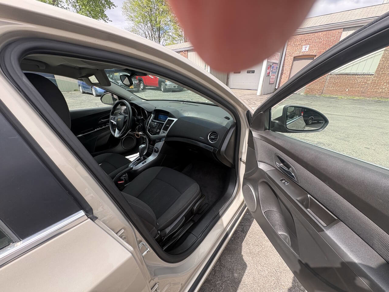 Used 2011 Chevrolet Cruze LT FWD image 9