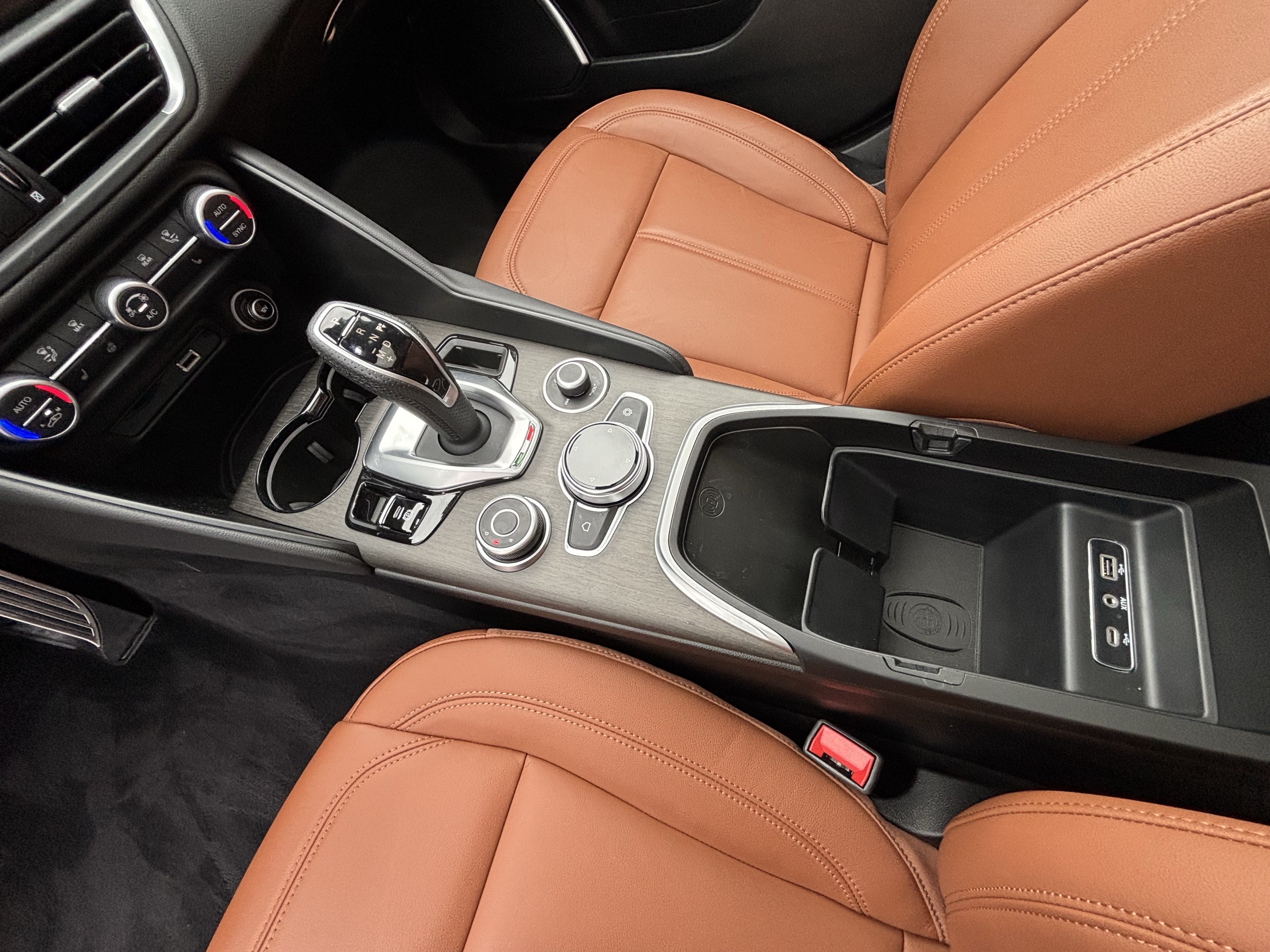 Certified 2023 Alfa Romeo Giulia Ti AWD/4WD image 26