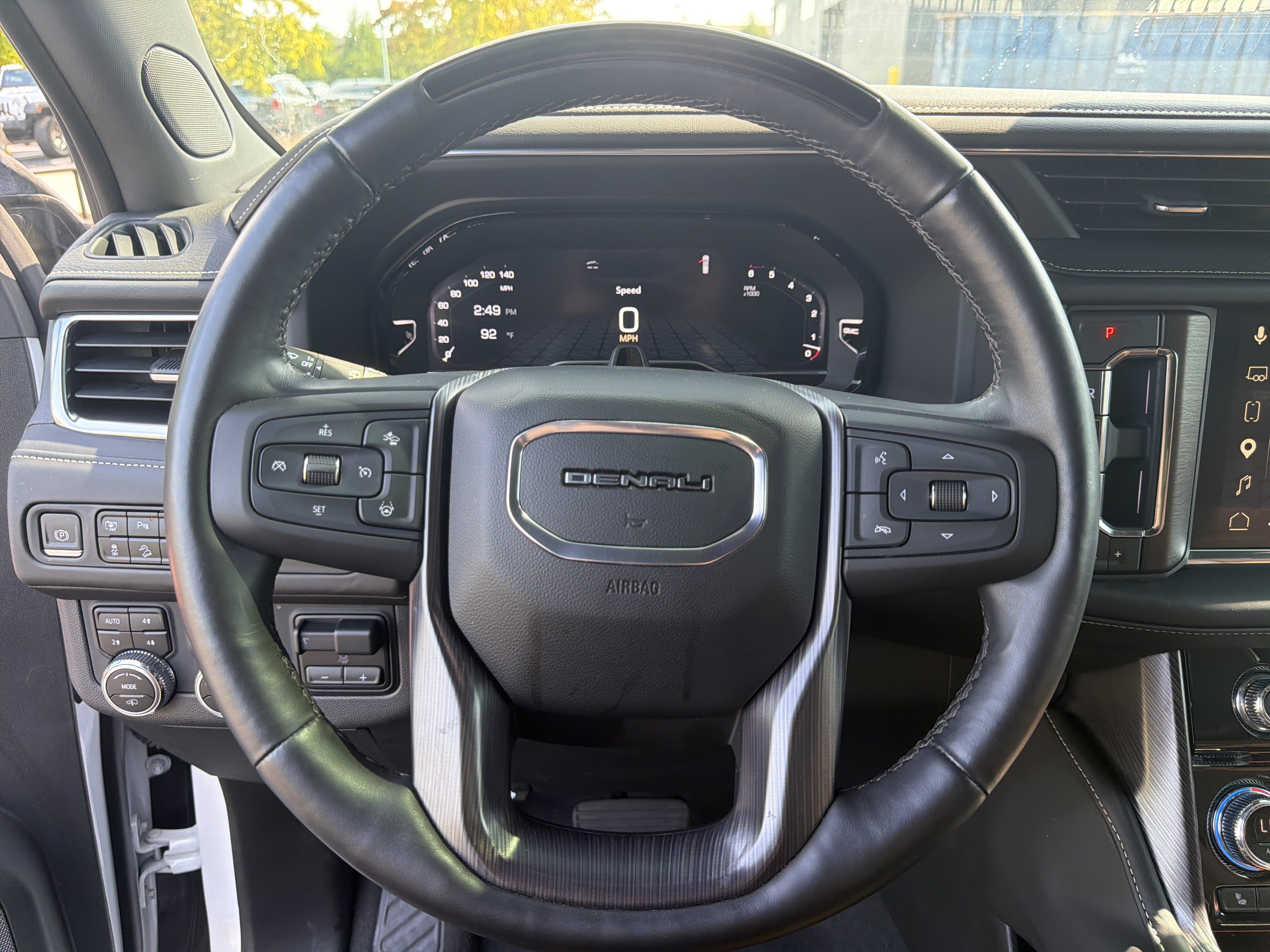 Used 2023 GMC Yukon Denali Ultimate AWD/4WD image 11