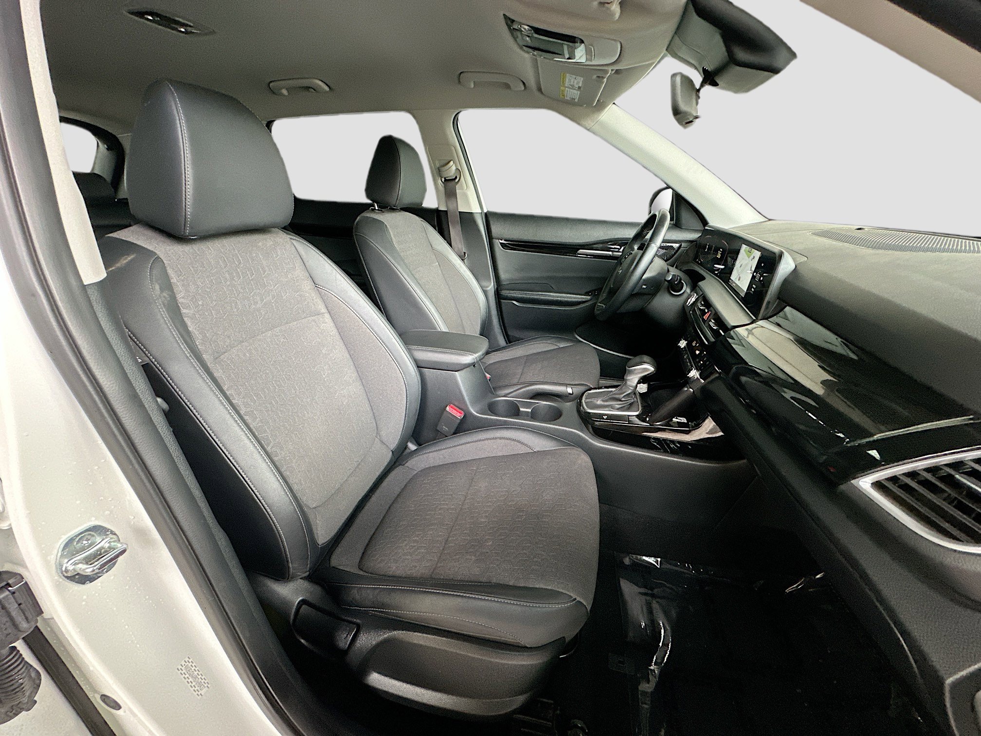Used 2025 Kia Seltos S image 27