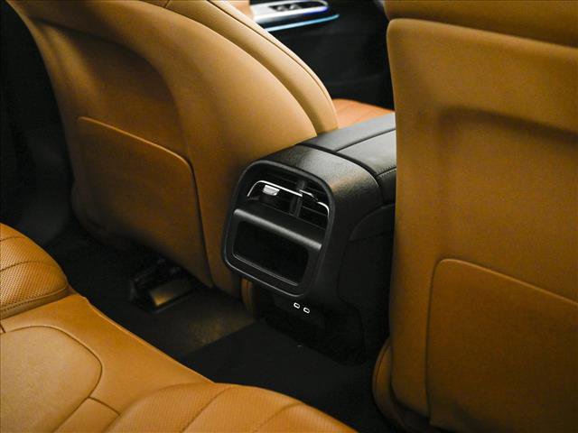 New 2026 Mercedes-Benz E 350 4MATIC Sedan image 19