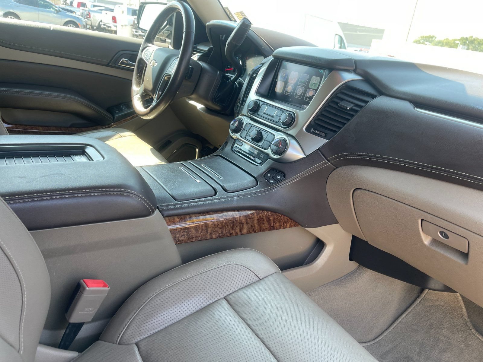 Used 2020 Chevrolet Tahoe Premier w/ 6.2L Performance Package AWD/4WD image 21