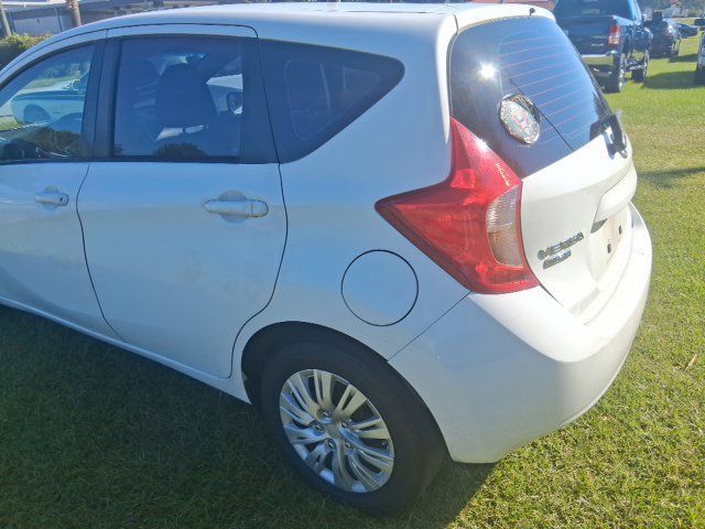 Used 2015 Nissan Versa Note SV FWD image 11