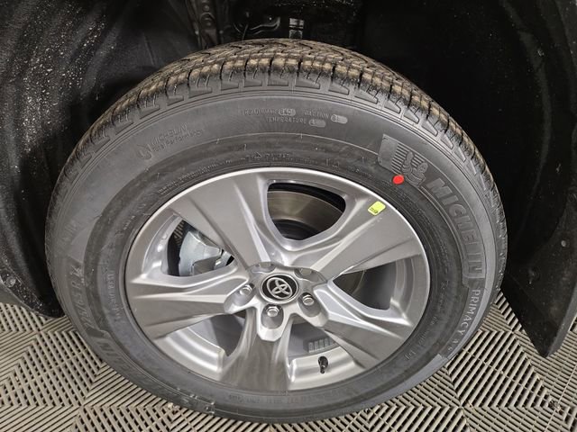 New 2025 Toyota RAV4 XLE image 12