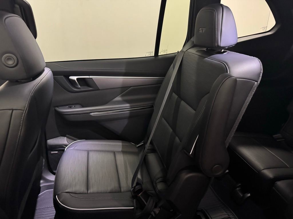 New 2026 Buick Enclave Sport Touring w/ Power Package FWD image 31