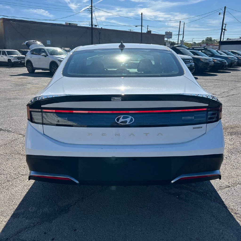 Used 2026 Hyundai Sonata Blue FWD image 3