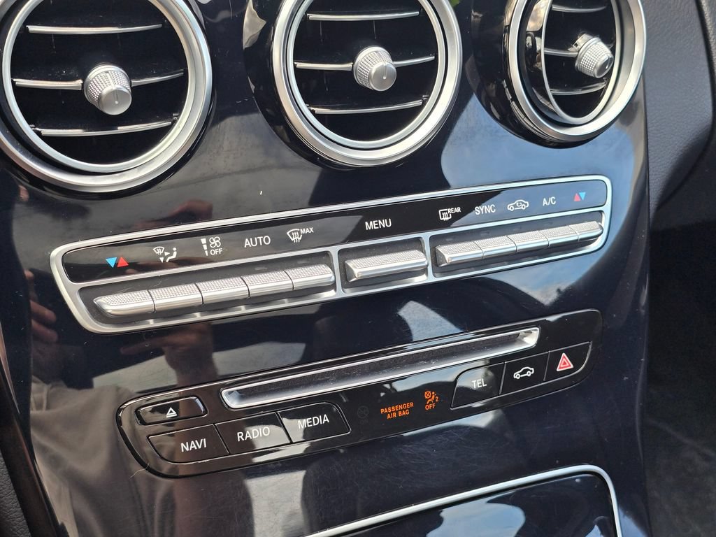 Used 2018 Mercedes-Benz C 300 4MATIC Sedan image 29
