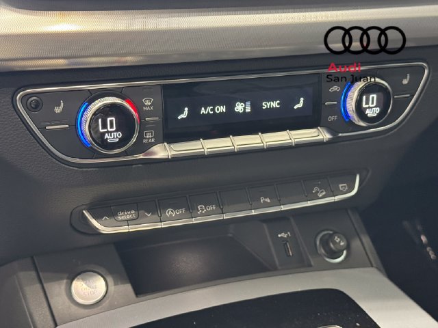 Used 2024 Audi Q5 2.0T Premium w/ Summer of Audi Package AWD/4WD image 19