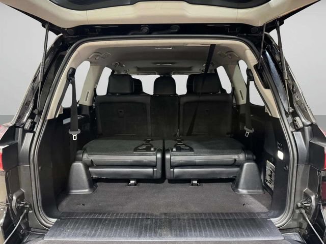 Used 2019 Lexus LX 570 4WD w/ Luxury Package image 33