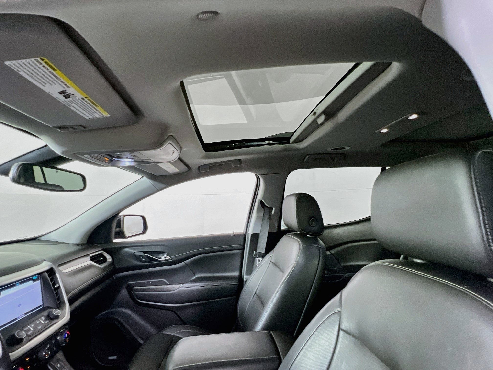 Used 2019 GMC Acadia SLT w/ LPO, Floor Liner Package AWD/4WD image 23