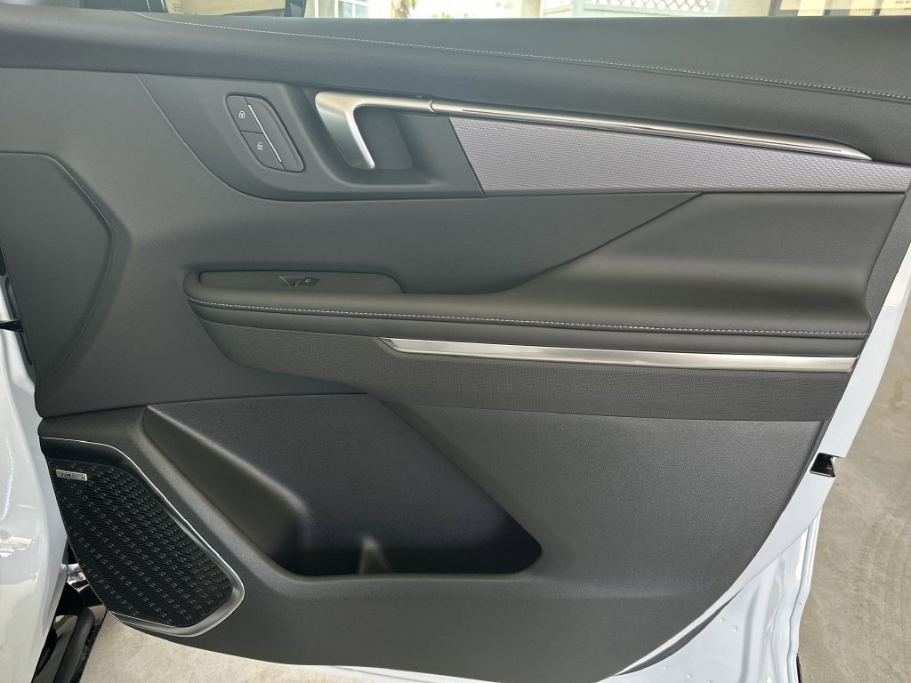 New 2026 Buick Enclave Sport Touring w/ Power Package FWD image 41