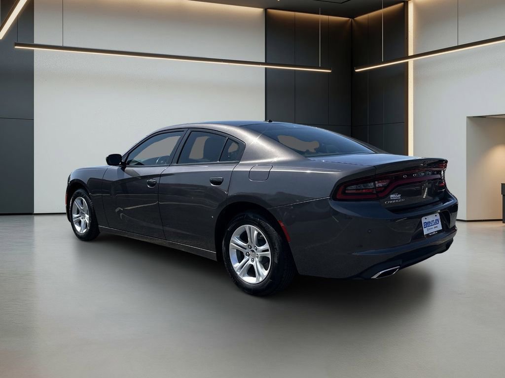 Used 2022 Dodge Charger SXT image 3
