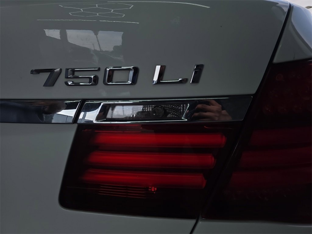 Used 2015 BMW 750Li image 20