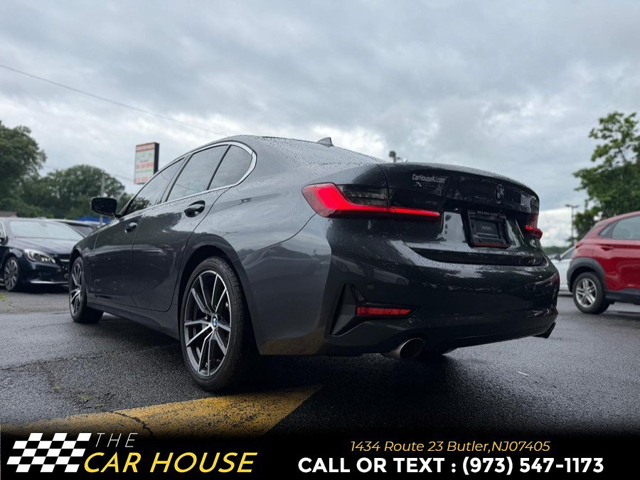 Used 2021 BMW 330i xDrive Sedan w/ Convenience Package AWD/4WD image 4
