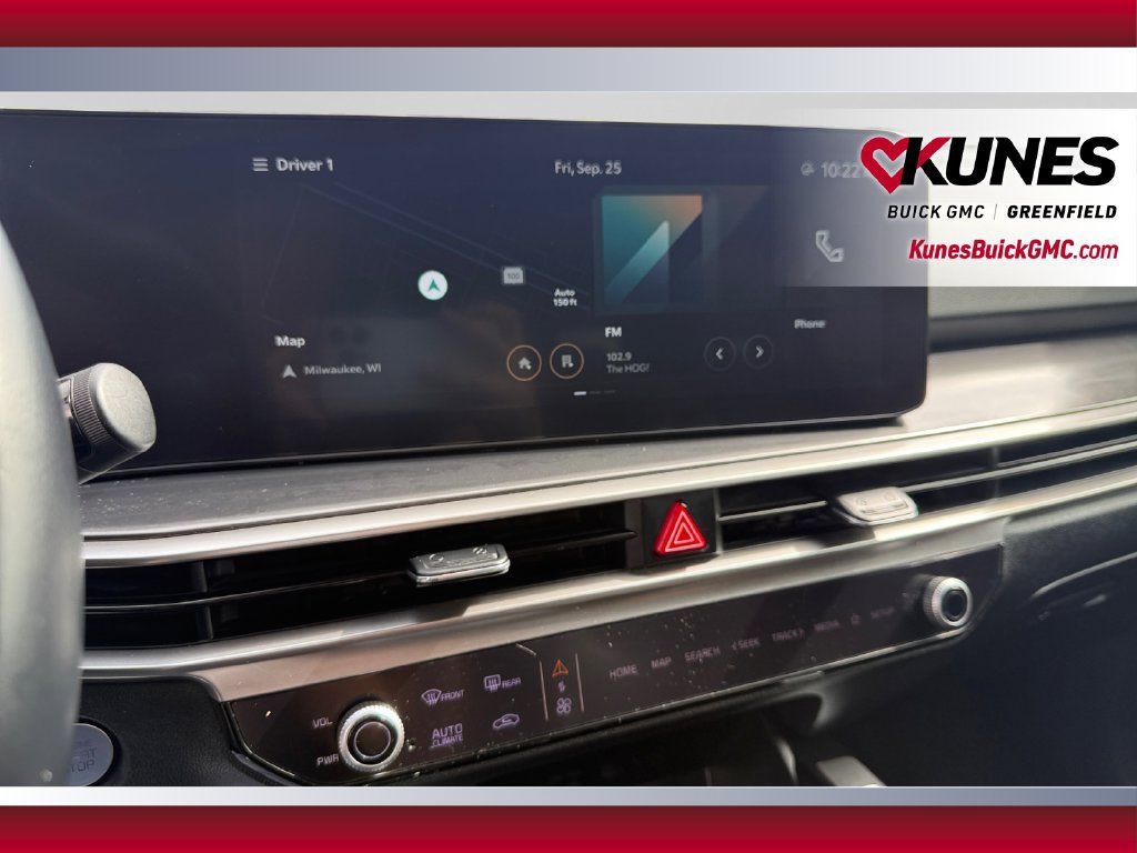 Used 2024 Kia Sorento S FWD image 26