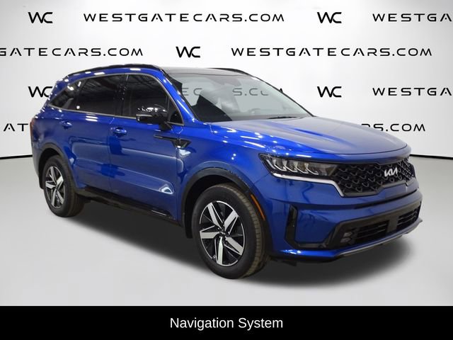 Used 2022 Kia Sorento EX w/ Panoramic Sunroof Package image 2