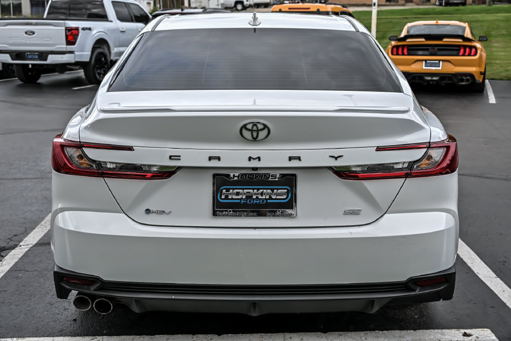 Used 2026 Toyota Camry SE FWD image 7