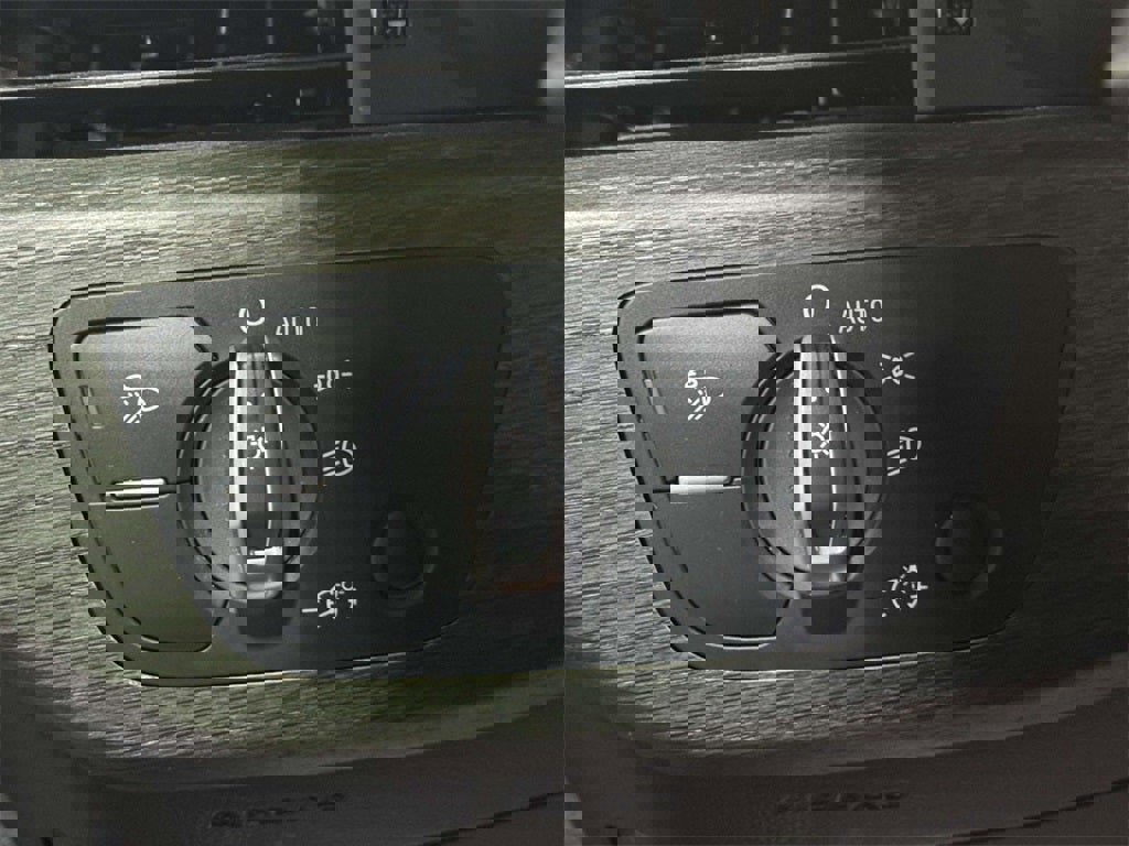 Used 2019 Audi A4 2.0T Premium Plus w/ Premium Plus Package image 17