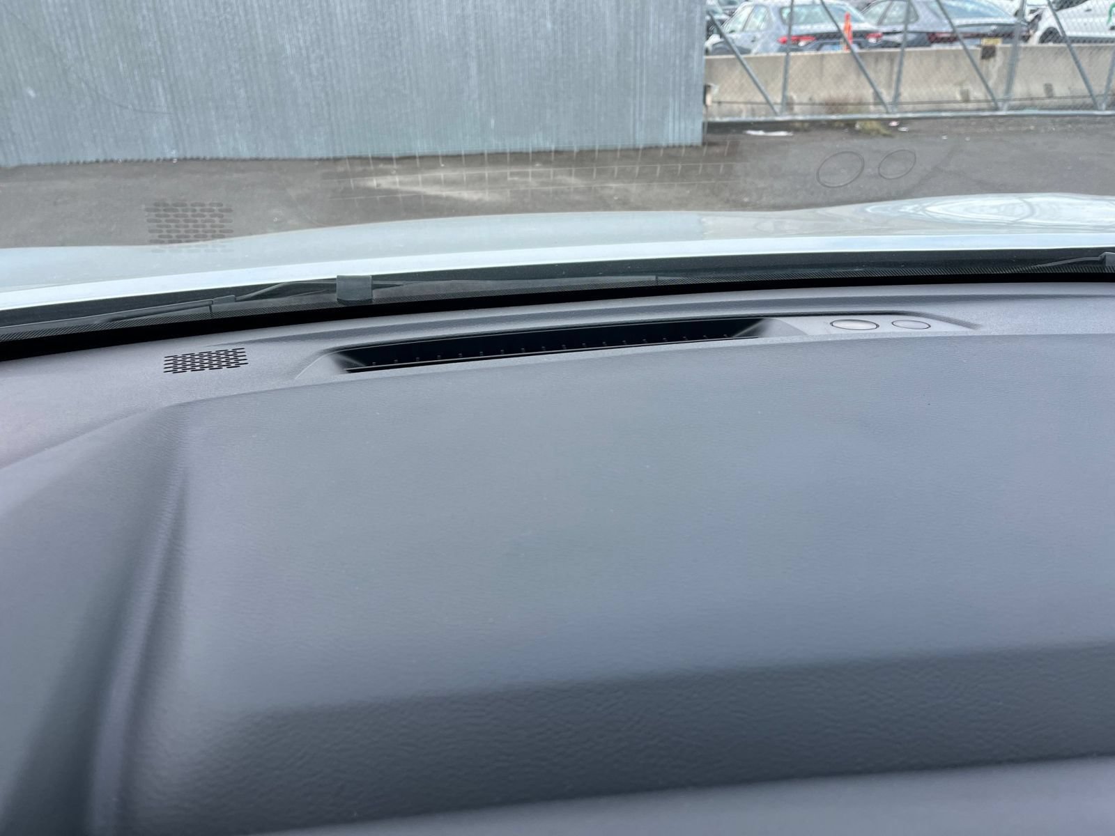 Used 2025 Nissan Rogue SV AWD/4WD image 16