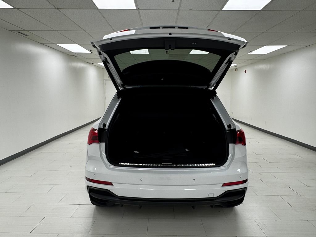 Used 2020 Audi Q3 2.0T Premium Plus w/ Premium Plus Package image 36