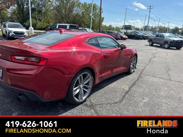 Used 2016 Chevrolet Camaro LT RWD image 7