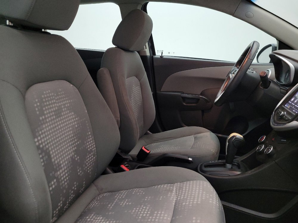 Used 2020 Chevrolet Sonic LT FWD image 21