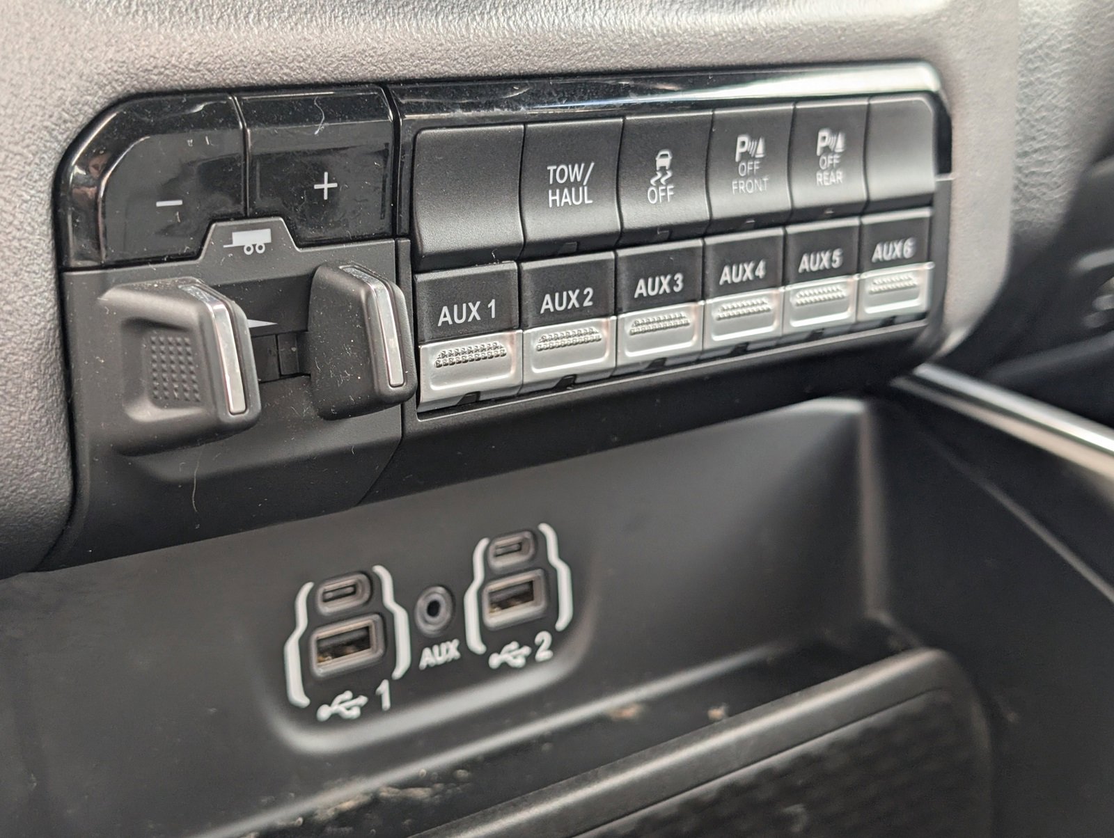 Used 2023 RAM 2500 Big Horn w/ Level 1 Equipment Group image 10