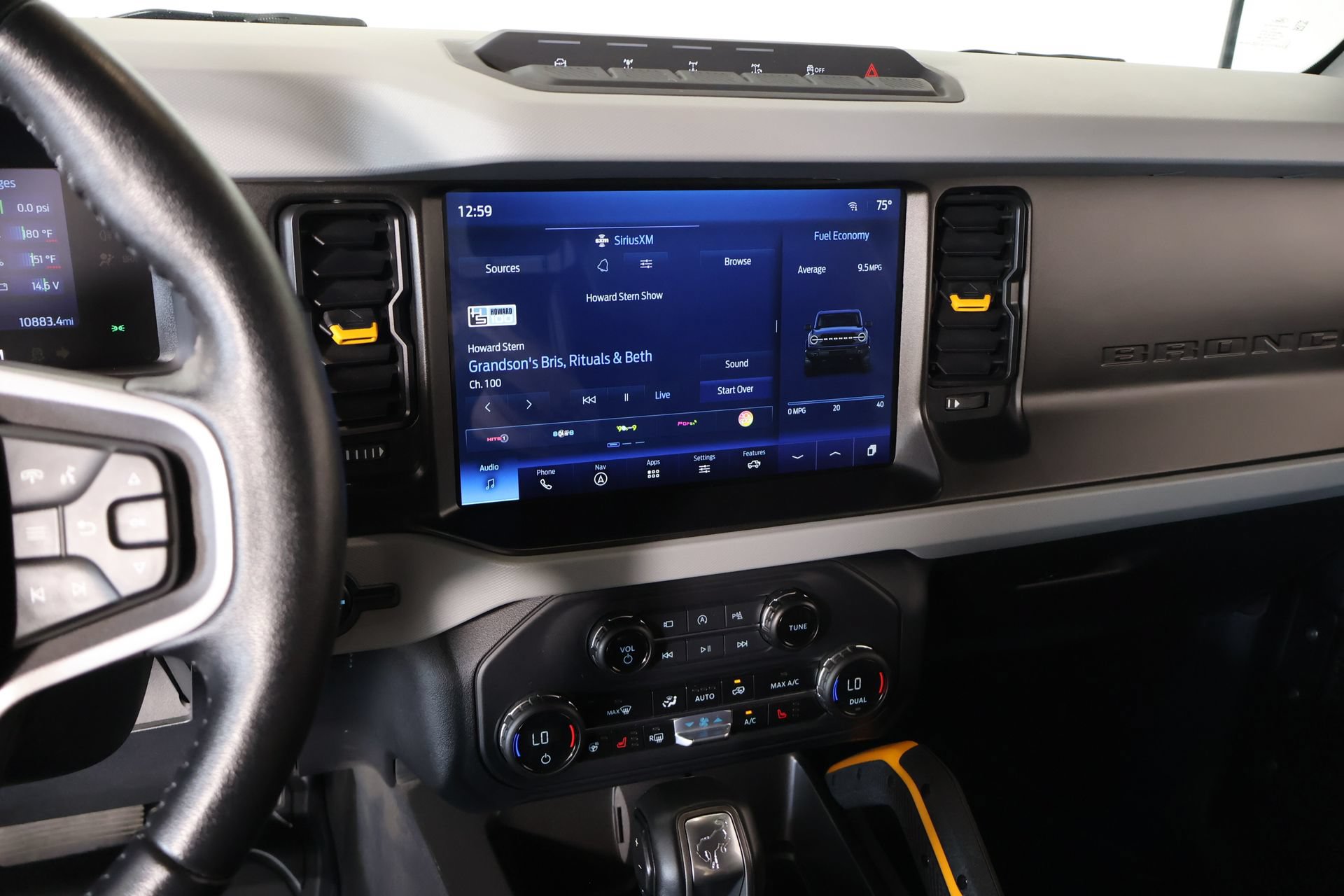 Used 2023 Ford Bronco Badlands AWD/4WD image 5