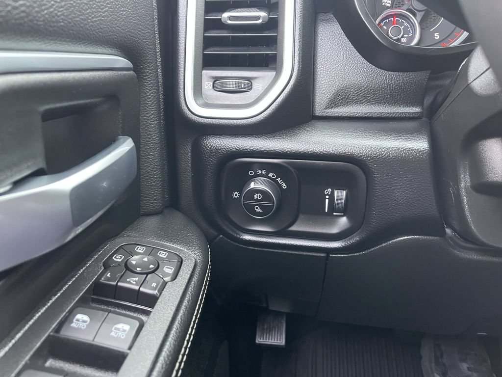 New 2026 RAM 3500 Big Horn AWD/4WD image 35