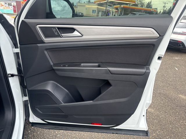 Used 2018 Volkswagen Atlas Launch Edition image 25