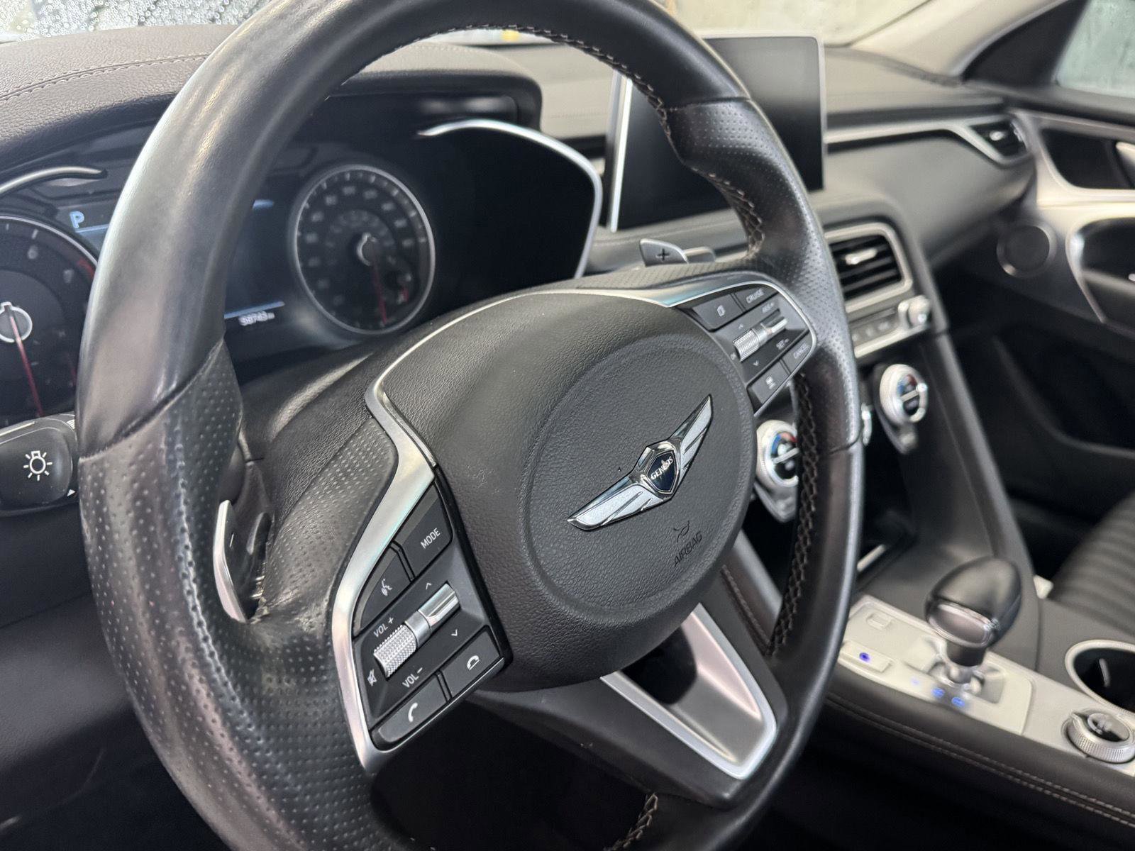 Used 2020 Genesis G70 3.3T image 13