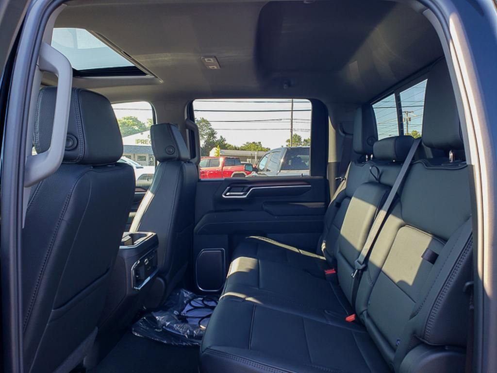 New 2026 GMC Sierra 3500 Denali w/ Technology Package image 11